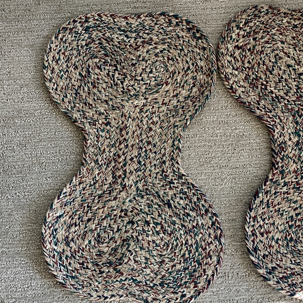 NEW 2 Dog/Cat Rag Rug Bone Shape Placemats 24x14.5 🐶 🐈 - Picture 3 of 3